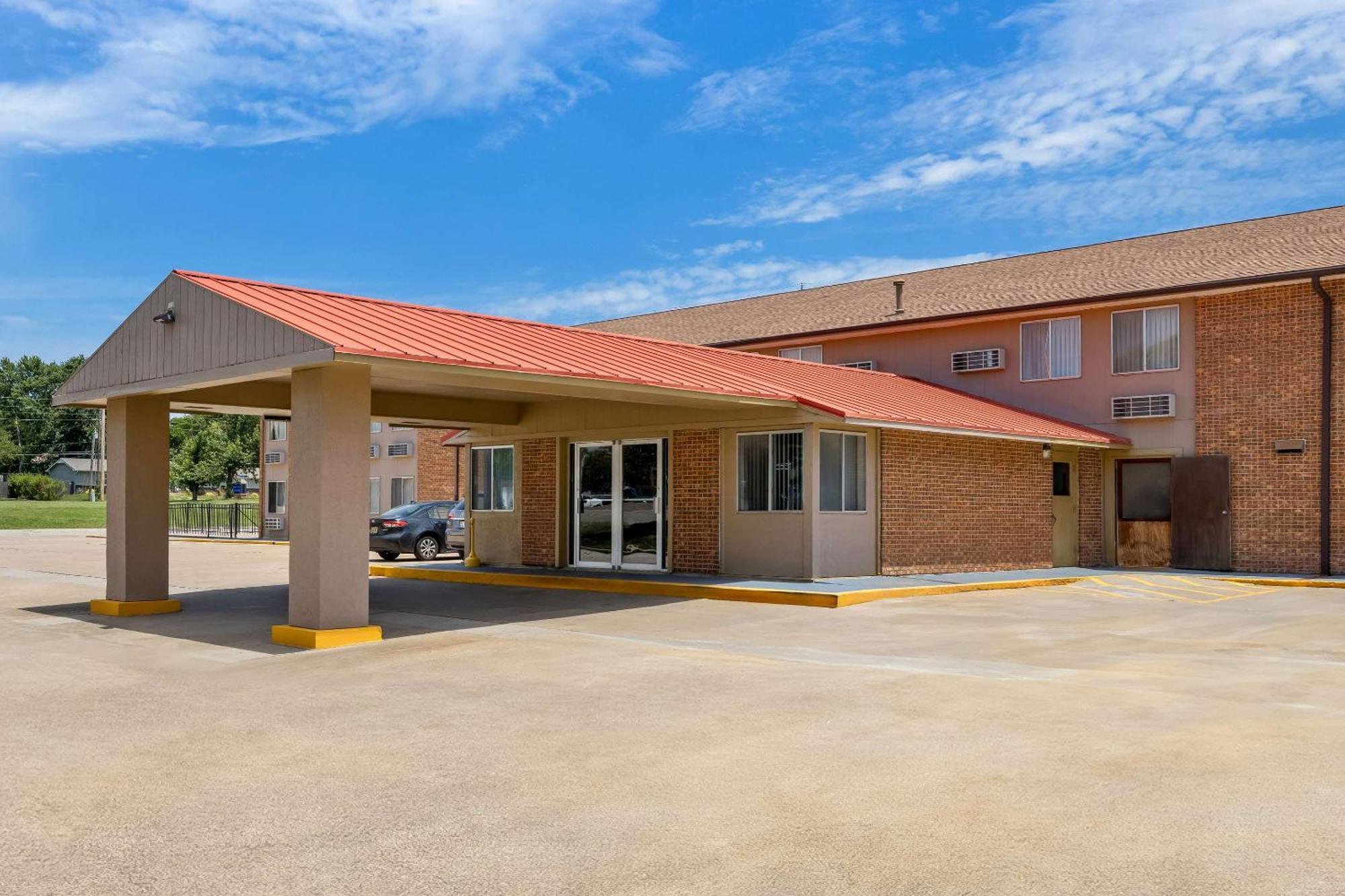 Econo Lodge Emporia Exterior foto